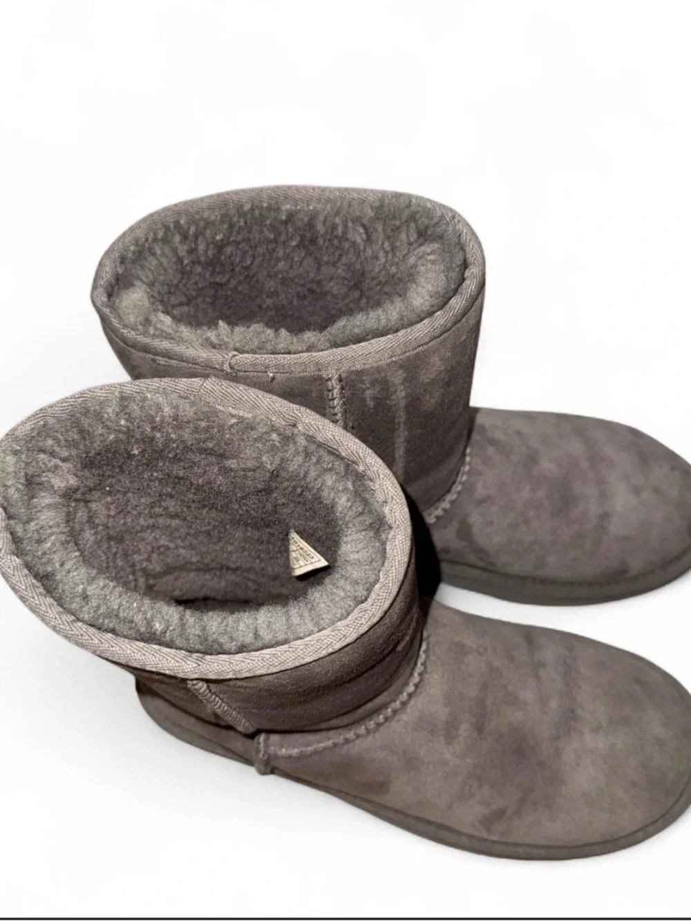 UGG classic short